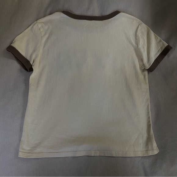 Brandy Melville Cream and Brown New York Tee - Picture 2 of 3